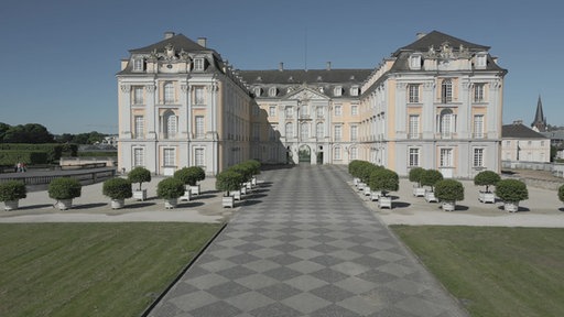 Vorderansicht Schloss Augustusburg