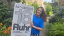 Mona Ameziane mit Plakat der Manifesta 16 Ruhr