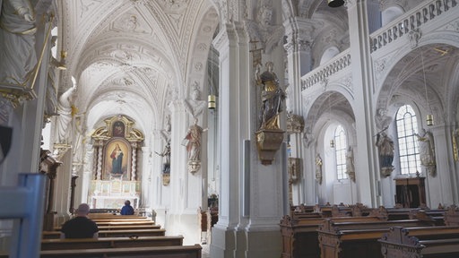 Prächtig ausgestattet ist die Andreaskirche ist in der Düsseldorfer Altstadt.