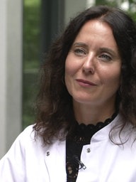 Dr. Florence Hellen, Chefärztin