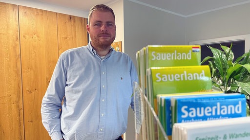 Lars Harsveldt vom Campingplatz Vier Jahreszeiten schaut in die Kamera. 