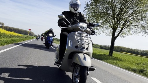 fahrende Vespa