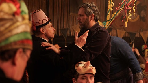 ei den Dreharbeiten zur 5. Staffel "Babylon Berlin" - Achim von Borries und Volker Bruch