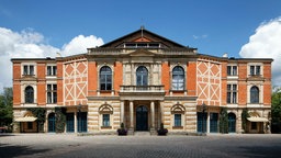 Das Richard-Wagner-Festspielhaus.