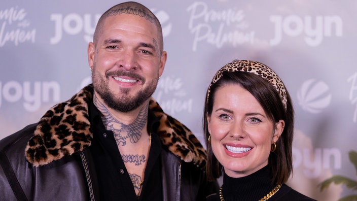 Die Schauspieler Pia Tillmann und Zico Banach