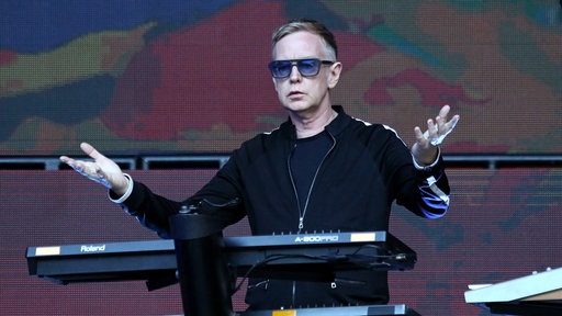 Depeche Mode-Musiker Andy Fletcher, live in Paris, 2017