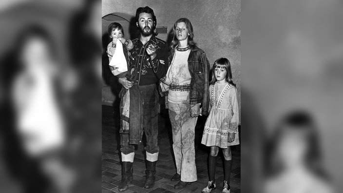 Linda und Paul McCartney mit Kindern