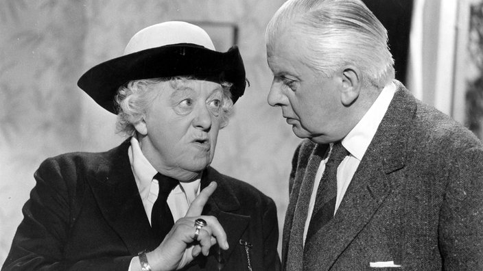 Das Beitragsbild WDR3 "Die ewige Miss Marple" zeigt die Schauspielerin Margret Rutherford in einer Szene aus "Murder ahoy" von 1964.