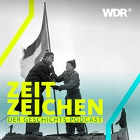 Die beiden Studenten Georg von Hatzfeld (l.) und René Leudesdorff hissen auf der Nordseeinsel Helgoland die Europafahne