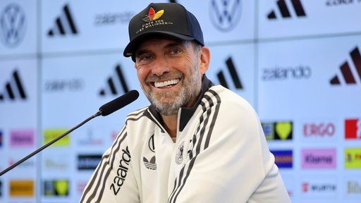 Bundestrainer Jürgen Klopp bei einer Pressekonferenz am 17.09.2026