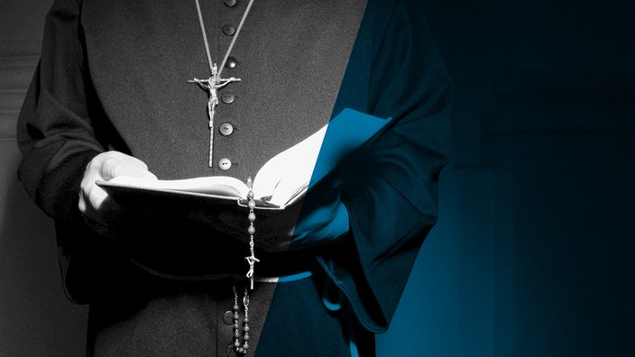 Das Beitragsbild des ARD Radiofeature "Versetzt statt verurteilt" zeigt einen Priester mit einer Kreuzkette und einer Bibel.