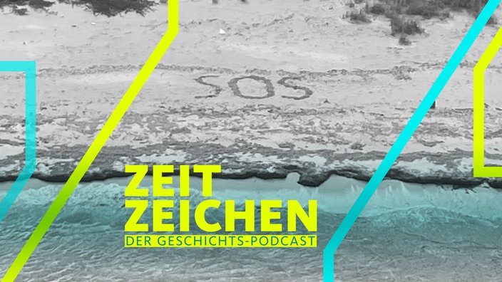 Das internationale Notsignal SOS im Sand auf einer Insel in den Bahamas (Aufnahme von 2023)