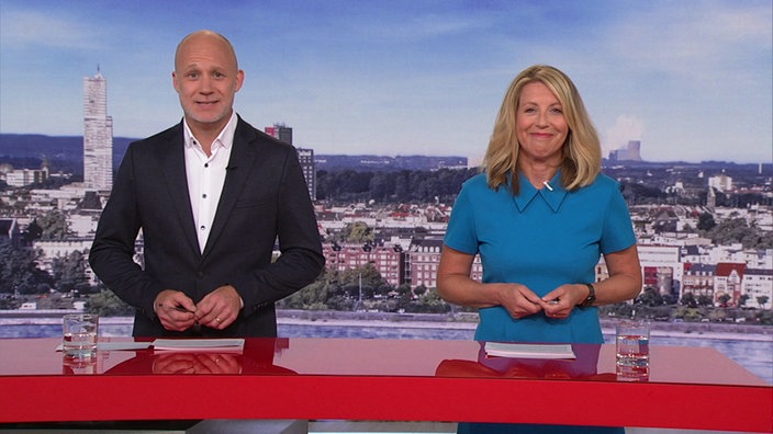 Moderator:innen Anne Gesthuysen und Andreas Bursche