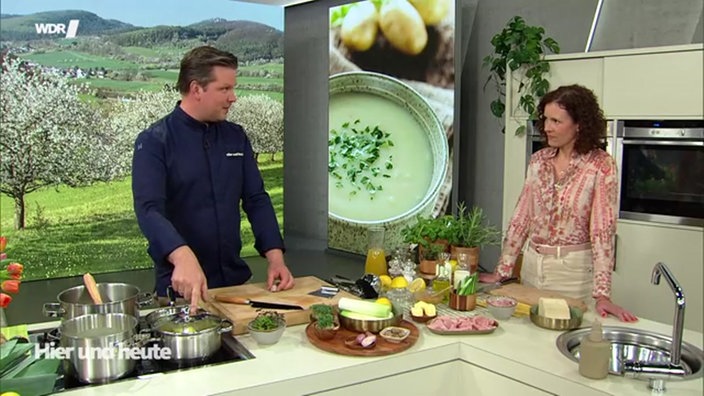 Kalte Kartoffel-Lauch-Suppe mit Wacholderschinken