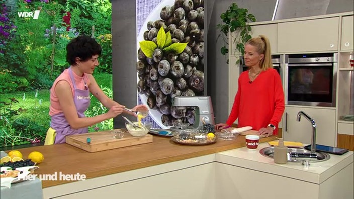 Blaubeer-Plunderzopf mit Cheesecake-Füllung