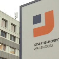 Warendorfer Krankenhaus insolvent: Wie geht es jetzt für hunderte Mitarbeitende weiter? 