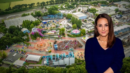 Das Bild zeigt Nina Moghaddam, im Hintergrund ist der Freizeitpark "Moviepark" in Bottrop abgezeichnet.