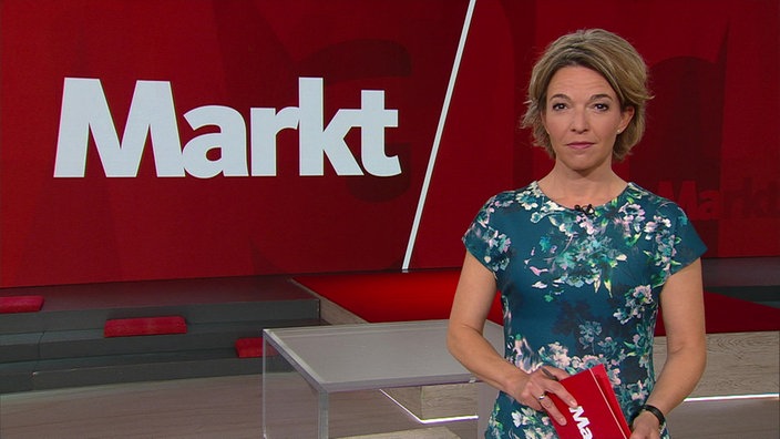 Moderatorin Anna Planken im Markt Studio