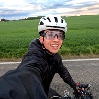Protagonist Felix auf seiner Fahrradreise von Hamburg nach Rom