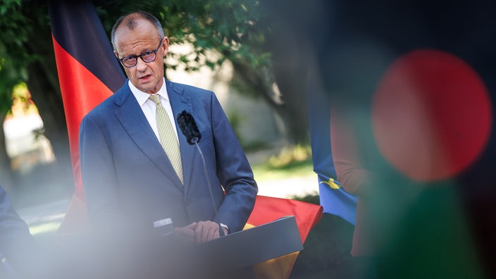 Bundeskanzler Friedrich Merz spricht auf der Pressekonferenz nach dem Koalitionsausschuss