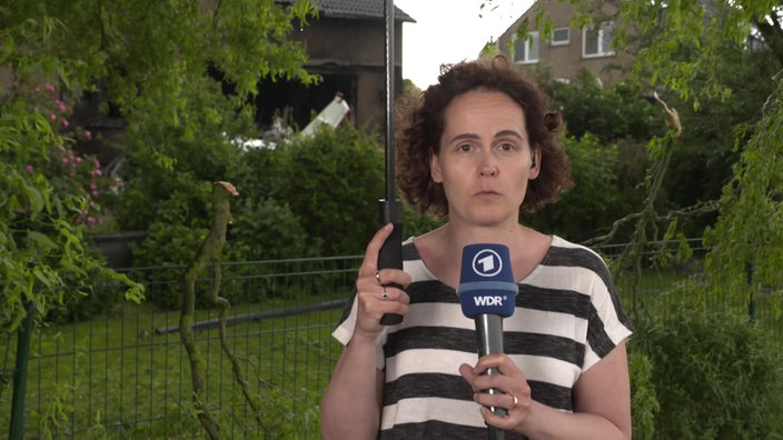 Aus Kleinenbroich - Anna Deschke
