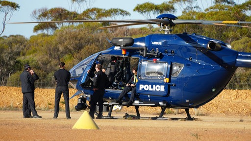 Die Polizei in Australien suchte mit Hubschraubern das Outback ab