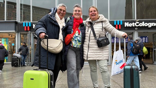 Die Bahnreisenden Martina Kerkmann, Kathrin Braesel und Svenja Baltes