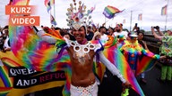 CSD-Demo in Köln startet mit rund 60.000 Teilnehmenden | Kurzvideo | TN