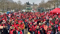 Warnstreik am Heumarkt in Köln 