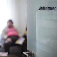 Patienten im Wartezimmer