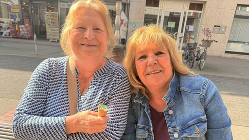 Die Schwestern Brigitta und Annette Scheiff