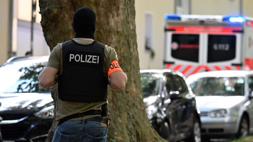 Polizisten am Einsatzort 