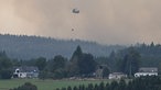 Helikopter über den Bränden im Hohen Venn