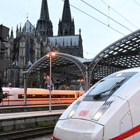 ICE am Kölner Hbf 