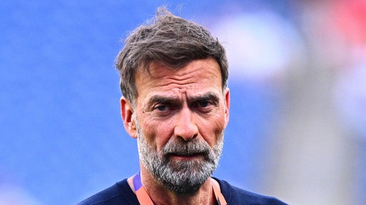 Jürgen Klopp, TV-Experte für MagentaTV, nach einem Spiel