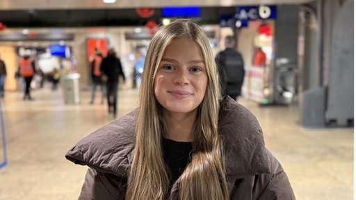 Alessandra Cichon pendelt aus Bonn zur Arbeit nach Köln