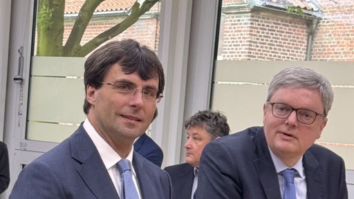 NRW-Finanzminister Marcus Optendrenk beim Verfassungsgerichtshof NRW