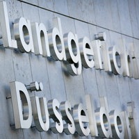 Die Aufschrift «Landgericht Düsseldorf» steht am Gebäude des Landgerichts