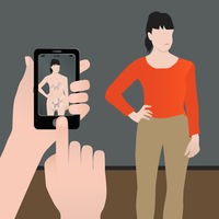 Ein Nacktfoto einer frau wird aufgenommen