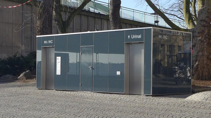 Öffentliche Toilette in Köln
