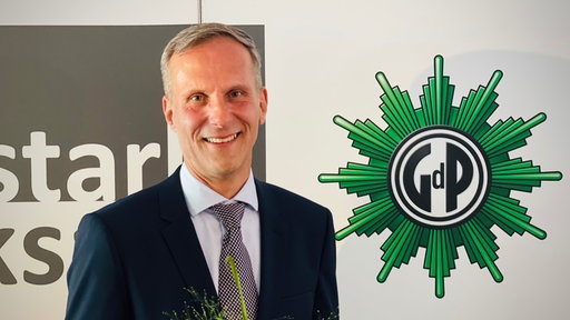 Patrick Schlüter, der NRW-Landesvorsitzende der Gewerkschaft der Polizei (GdP)