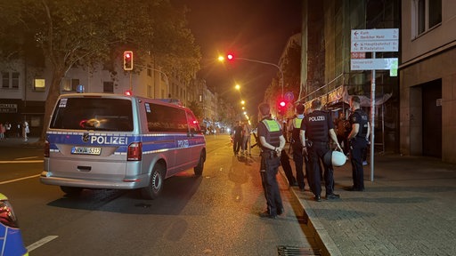 Polizeieinsatz bei Nacht