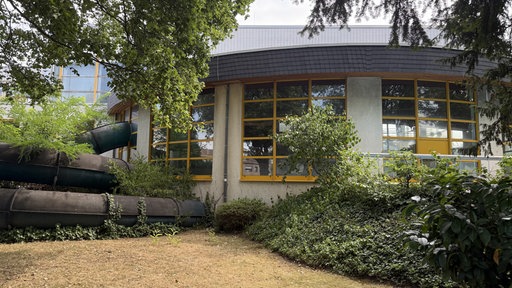 Das alte Schwimmbad an der Mettlacher Straße.