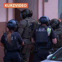 Mann verschanzt sich in Wohnung: SEK-Einsatz in Dortmunder Nordstadt | Video | TN