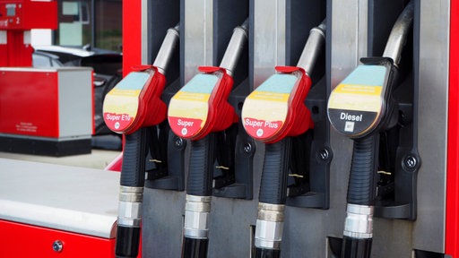 Spritpreise und tanken werden billiger