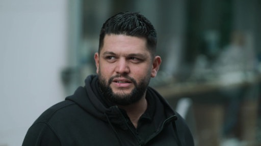 Ein Portrait von Barbesitzer Fabio