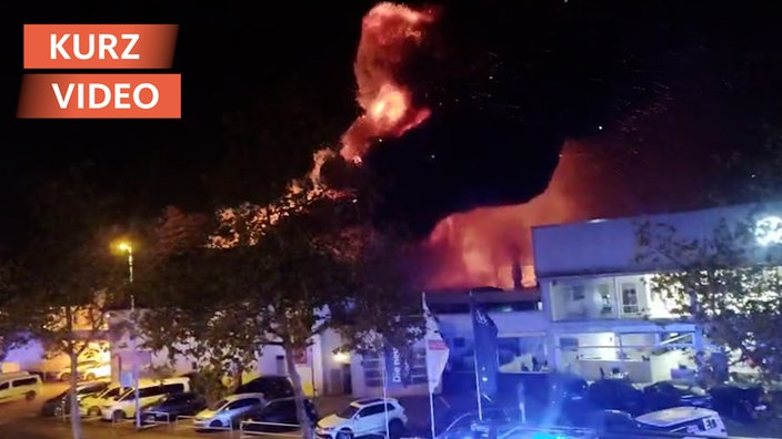 Autowerkstatt in Flammen