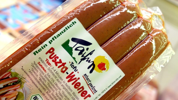 Scharf gewürzte "Puszta-Wiener" aus Tofu