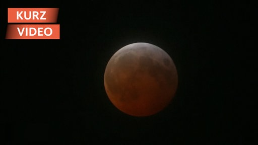 Totale Mondfinsternis: Roter Mond strahlt über NRW