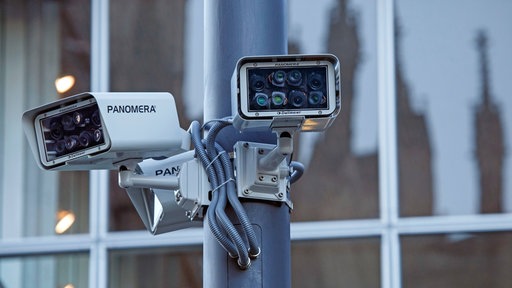 Videoüberwachung der Polizei am Kölner Hauptbahnhof